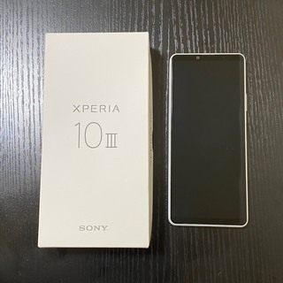 ソニー(SONY)のXperia 10 III  ホワイト (SIMロック解除済）(携帯電話本体)