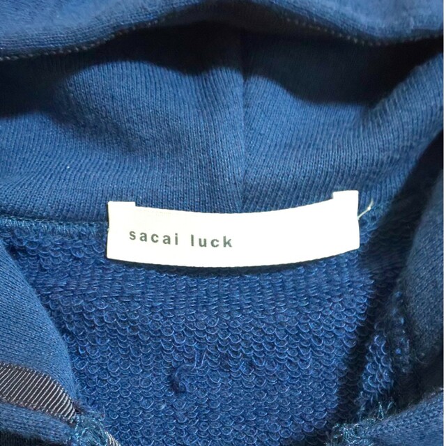 sacai luck(サカイラック)のサカイラック フ―ドワンピース レディースのワンピース(ひざ丈ワンピース)の商品写真