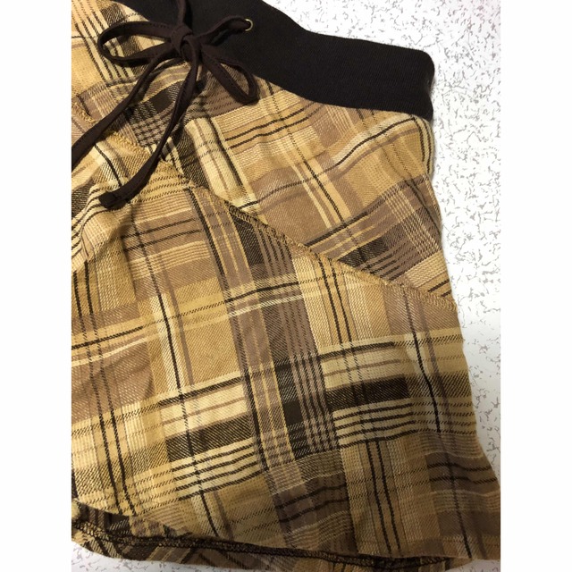 Majorena(マジョレナ)のMajorena チェック柄ミニスカート 茶色 レディースのスカート(ミニスカート)の商品写真