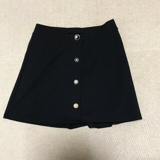 ボタンが可愛いスカート　２L(ミニスカート)