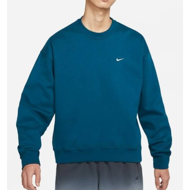 NIKE(ナイキ)のサイト完売❕ナイキ ソロ スウッシュ フリースクルー メンズのトップス(スウェット)の商品写真