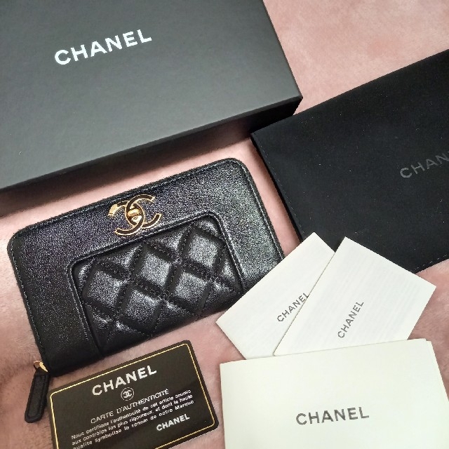 CHANEL コンパクトケース skyprint.id