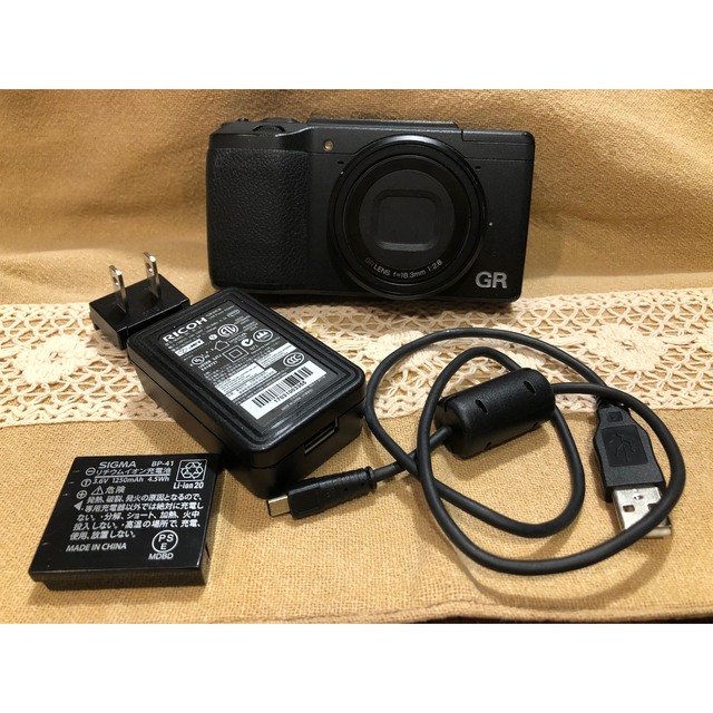 最大55%OFFクーポン RICOH リコー GR II APS-C コンパクトデジタルカメラ 美品