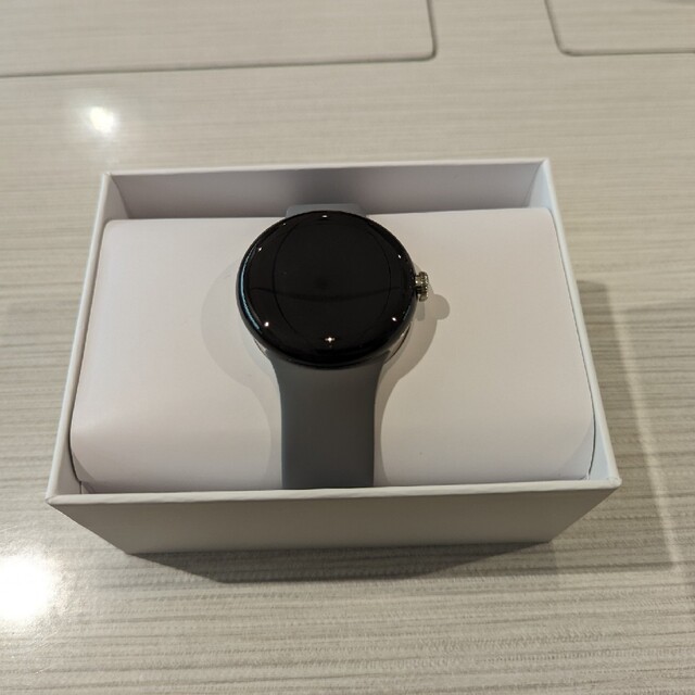 Google(グーグル)のGoogle Pixel Watch LTE Matte Black スマホ/家電/カメラのスマートフォン/携帯電話(その他)の商品写真