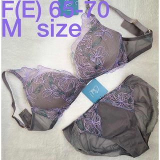 Wacoal - chut! マルチステッチグレー ノンワイヤー F65-70ビキニＭ 未 ...