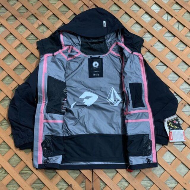 volcom(ボルコム)のVOLCOMボルコム2023【GUIDE GORE-TEX JKT】黒US-M スポーツ/アウトドアのスノーボード(ウエア/装備)の商品写真