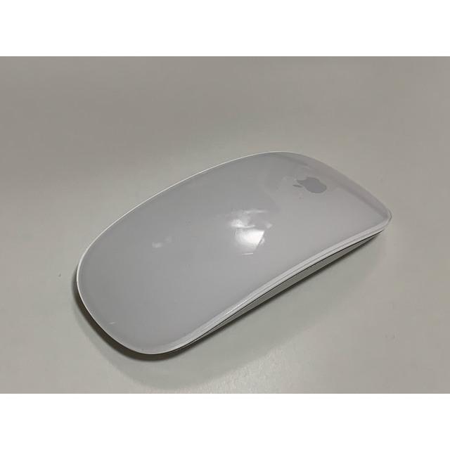 Apple(アップル)のマウス Magic Mouse スマホ/家電/カメラのPC/タブレット(PCパーツ)の商品写真