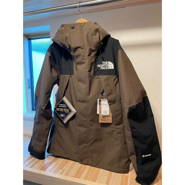 新品未使用品　送料込み　the north face メンズS アウター