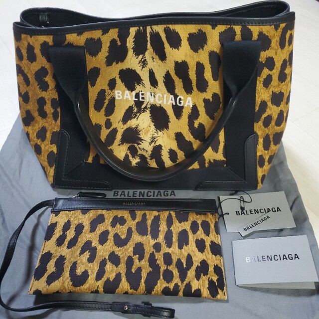 Balenciaga(バレンシアガ)の限定完売　BALENCIAGA ネイビーカバス　レオパード柄　S　美品 レディースのバッグ(トートバッグ)の商品写真