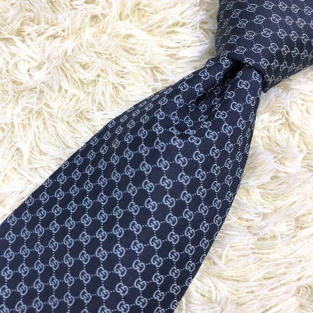 Gucci - ✨美品✨ グッチ ネクタイ gg柄 ワイドタイ シルク ネイビー