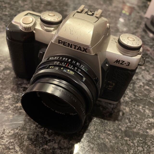 PENTAX(ペンタックス)のPENTAX FA 43mm F1.9 + mz-3 【2/2値下げ】 スマホ/家電/カメラのカメラ(レンズ(単焦点))の商品写真