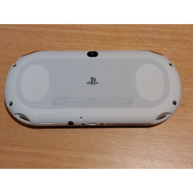 【美品】PS VITA PCH-2000グレイシャーホワイト人気ソフトセット 1