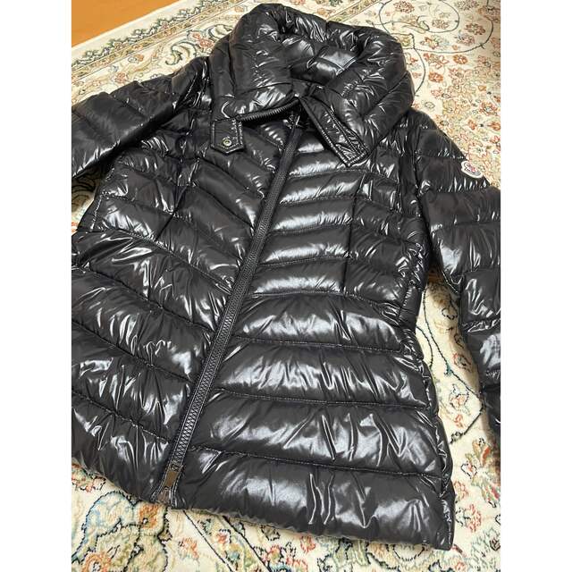 MONCLER(モンクレール)の【超美品】日本未入荷　モンクレールダウン レディースのジャケット/アウター(ダウンジャケット)の商品写真