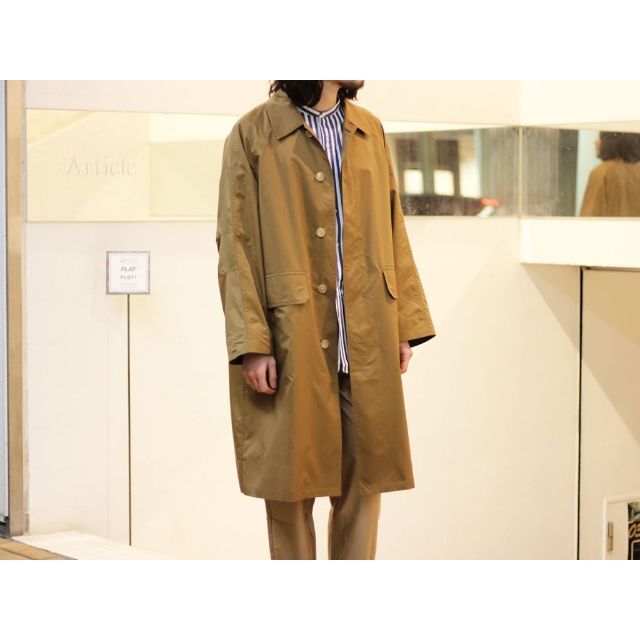 AURALEE LIGHT FINX POLYESTER COAT | www.carmenundmelanie.at