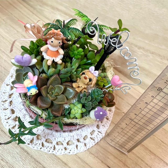 〜そのまま飾れる〜多肉植物寄せ植え(ハンドメイド)樹脂粘土レジン ハンドメイドのフラワー/ガーデン(その他)の商品写真