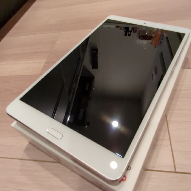 Huawei dtab Compact d-01J Silver