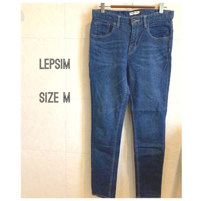 LEPSIM LOWRYS FARM(レプシィムローリーズファーム)のLEPSIM デニムパンツ lowrys farm レディースのパンツ(デニム/ジーンズ)の商品写真