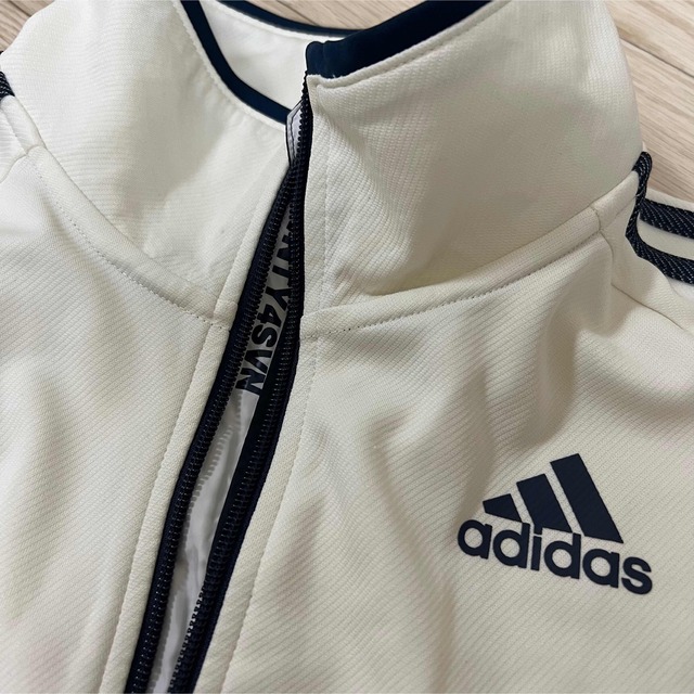 adidasジャケット