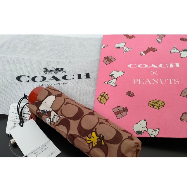 COACH(コーチ)のCOACH×PEANUTS　ミニアンブレラ レディースのファッション小物(傘)の商品写真