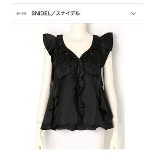 スナイデル(SNIDEL)のスナイデル SNIDELサテンエンブロイダリーブラウス ブラック(シャツ/ブラウス(半袖/袖なし))