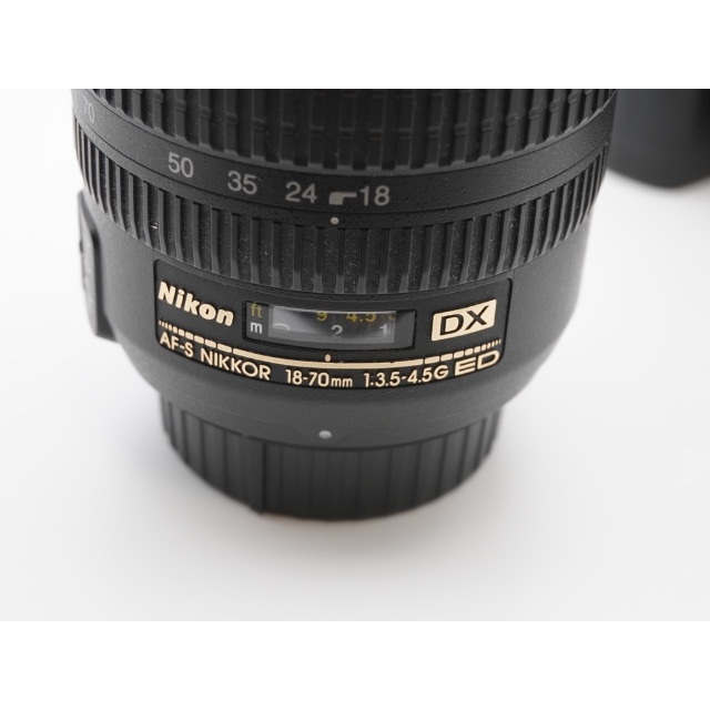 Nikon(ニコン)のD70・AF-S DX ズームニッコールED 18～70mm F3.5～4.5G スマホ/家電/カメラのカメラ(デジタル一眼)の商品写真