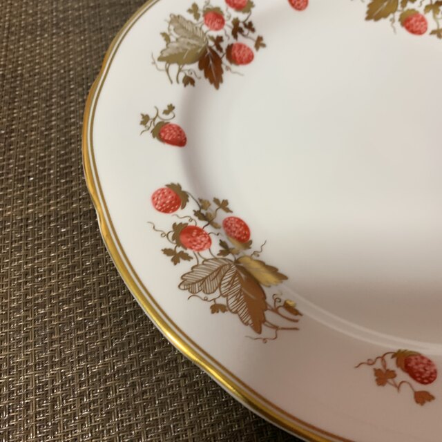 希少 ウェッジウッド ストロベリー ゴールド 28cm ディナープレート 希少 ウェッジウッド ストロベリー ゴールド 28cm ディナープレート