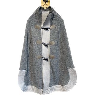 サカイ(sacai)のsacai  ポンチョ　サイズ2  wool 100% サイドから手も出せる！(ポンチョ)