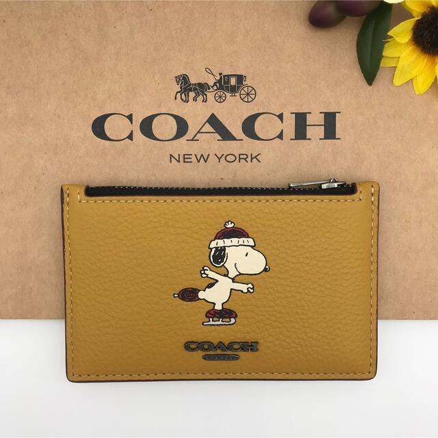 COACH ☆大人気☆ ジップカードケース スヌーピー モチーフ 小銭入れ
