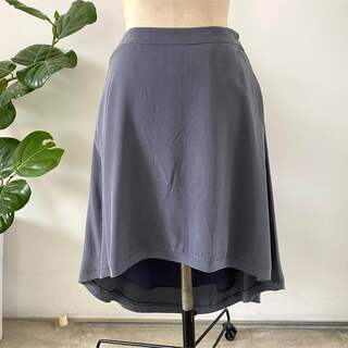 アルマーニエクスチェンジ(ARMANI EXCHANGE)のアルマーニエクスチェンジ♡シルクのしっとりスカート　新品(ひざ丈スカート)