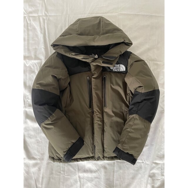 THE NORTH FACE(ザノースフェイス)のもと様用！バルトロライトジャケット　ニュートープ　S レディースのジャケット/アウター(ダウンジャケット)の商品写真