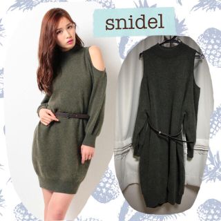 スナイデル(SNIDEL)のsnidel♡ベルト付き肩あきニットワンピ(ひざ丈ワンピース)