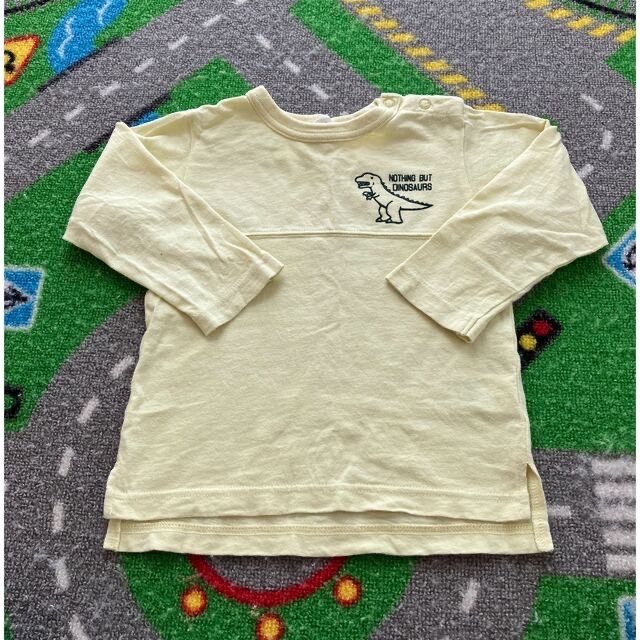 F.O.KIDS(エフオーキッズ)の恐竜ロンTカットソー90   プティマイン ロンT100 キッズ/ベビー/マタニティのキッズ服男の子用(90cm~)(Tシャツ/カットソー)の商品写真