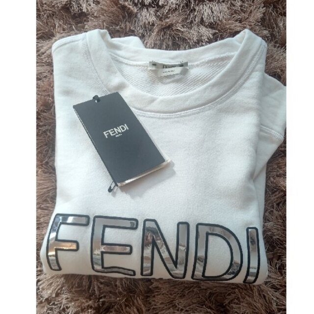 FENDI パーカー 新品未使用