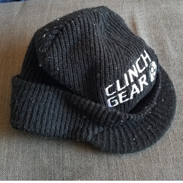 CLINCH GEAR つば付きニットキャップ メンズの帽子(ニット帽/ビーニー)の商品写真