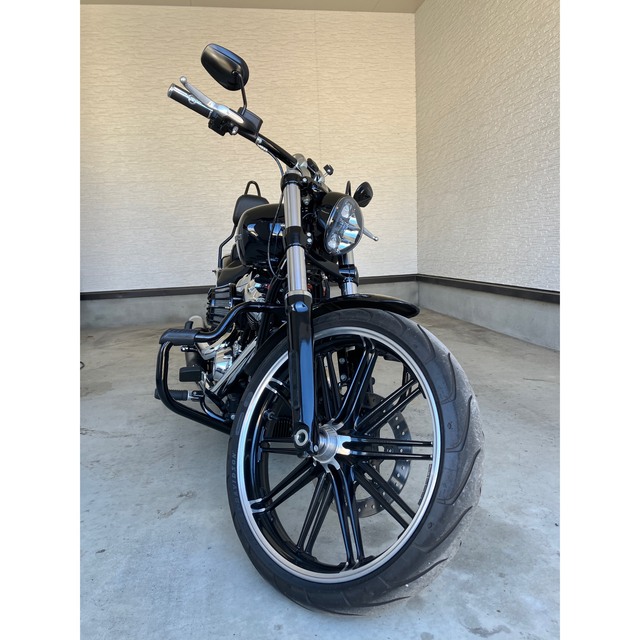 Harley Davidson - ハーレーダビッドソン ブレイクアウト 2021年 有名