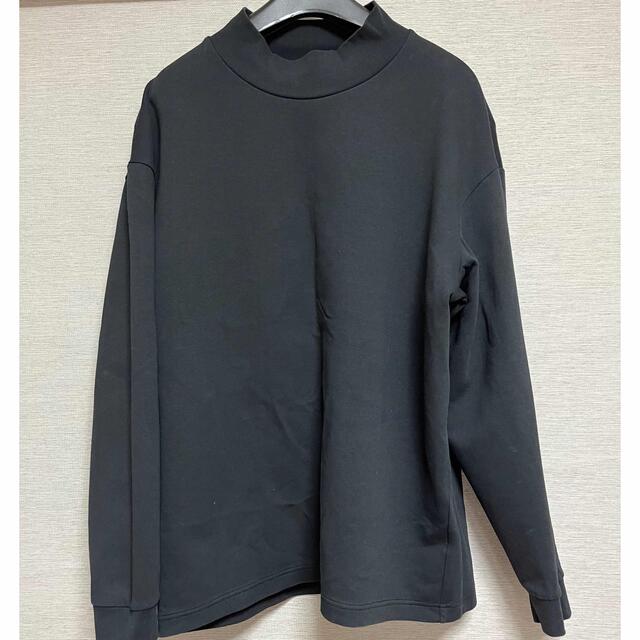 UNIQLO(ユニクロ)のユニクロU トップスXL 黒 メンズのトップス(Tシャツ/カットソー(七分/長袖))の商品写真