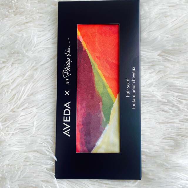 AVEDA(アヴェダ)のAVEDA × 3.1 Phillip Lim ヘアスカーフ （限定品）新品 レディースのファッション小物(バンダナ/スカーフ)の商品写真