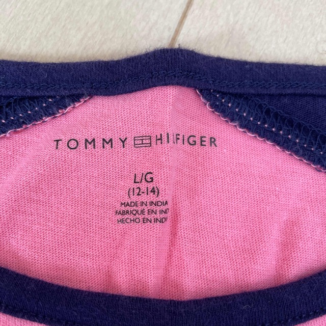 TOMMY HILFIGER(トミーヒルフィガー)のTOMMY HILFIGER  ロンT  ガールズ　150 キッズ/ベビー/マタニティのキッズ服女の子用(90cm~)(Tシャツ/カットソー)の商品写真