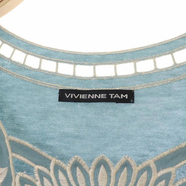 VIVIENNE TAM(ヴィヴィアンタム)のヴィヴィアンタム 刺繍ノースリーブトップス カットソー シルク混 ライトブルー レディースのトップス(カットソー(半袖/袖なし))の商品写真