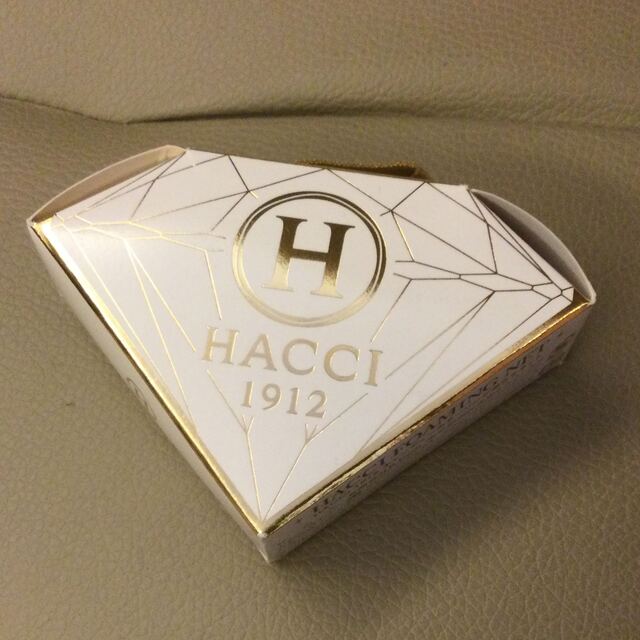 HACCI(ハッチ)の未使用　HACCI 泡立てネット　ピンクリング コスメ/美容のスキンケア/基礎化粧品(洗顔ネット/泡立て小物)の商品写真