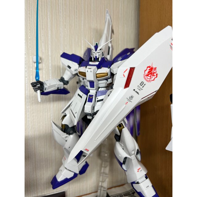 MG hiニューガンダム　ジャンク エンタメ/ホビーのおもちゃ/ぬいぐるみ(模型/プラモデル)の商品写真