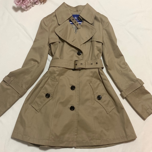 BURBERRY BLUE LABEL(バーバリーブルーレーベル)の✨美品✨ バーバリーブルーレーベル　トレンチコート　ノバチェック　人気Lサイズ♡ レディースのジャケット/アウター(トレンチコート)の商品写真