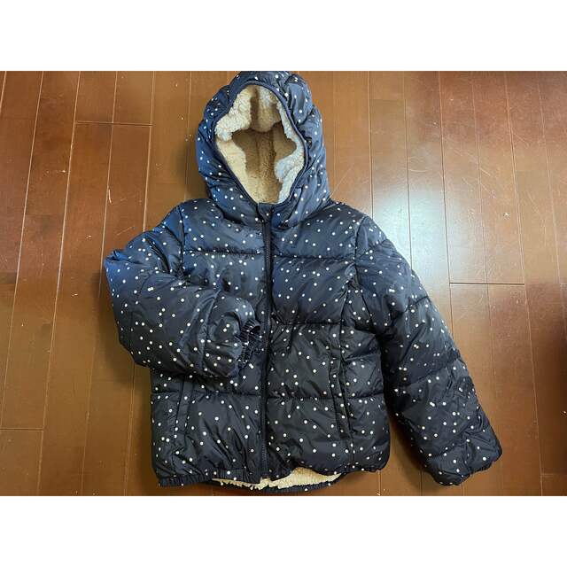 GAP(ギャップ)のGAP防寒ダウンジャンバー未使用 キッズ/ベビー/マタニティのキッズ服女の子用(90cm~)(ジャケット/上着)の商品写真