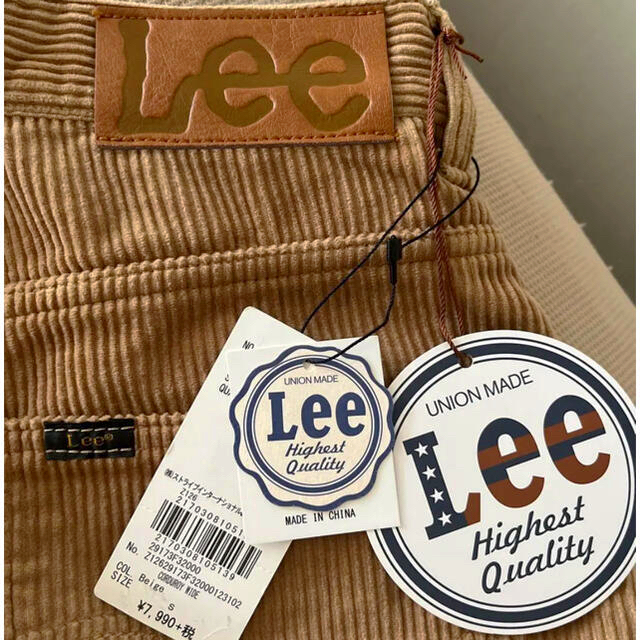 Lee(リー)のLEE コーデュロイ ワイドパンツ 新品未使用 レディースのパンツ(カジュアルパンツ)の商品写真