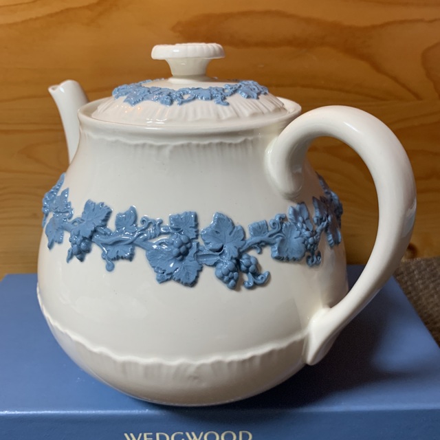 WEDGWOOD - 希少 ウェッジウッド エンボスドクイーンズウェア シェル ...