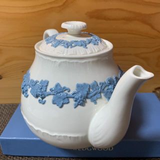 WEDGWOOD - 希少 ウェッジウッド エンボスドクイーンズウェア シェル