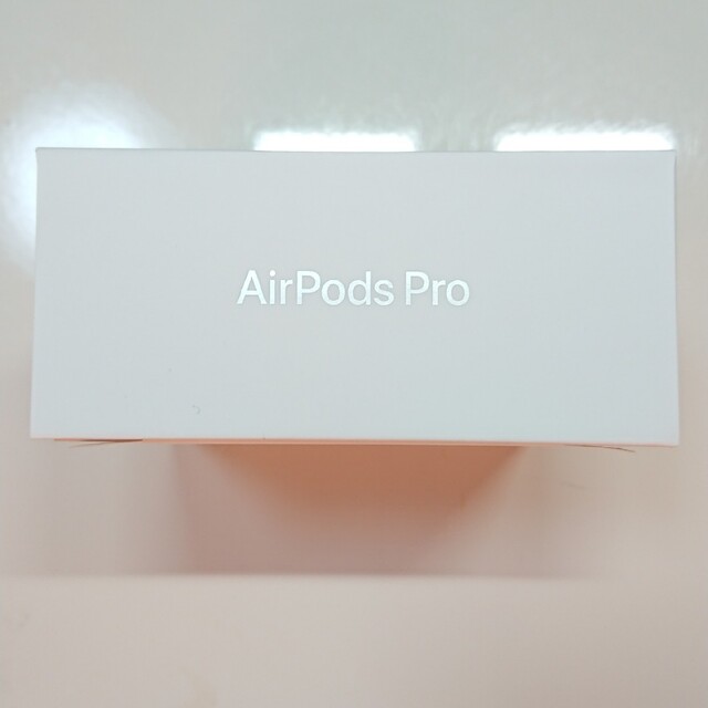 Apple(アップル)のアップル Airpods Pro 第2世代 スマホ/家電/カメラのオーディオ機器(ヘッドフォン/イヤフォン)の商品写真