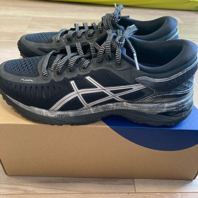 asics アシックス メタラン レディース 25㎝ asics 1012A513の通販 by てん's shop｜アシックスならラクマ