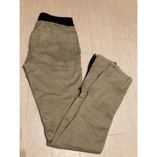 フィアオブゴッド(FEAR OF GOD)のfear of god essentials チノパン(チノパン)