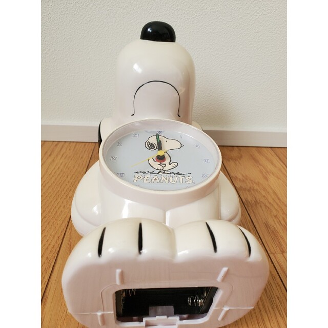 SNOOPY(スヌーピー)のスヌーピー レトロ目覚まし時計 エンタメ/ホビーのおもちゃ/ぬいぐるみ(キャラクターグッズ)の商品写真